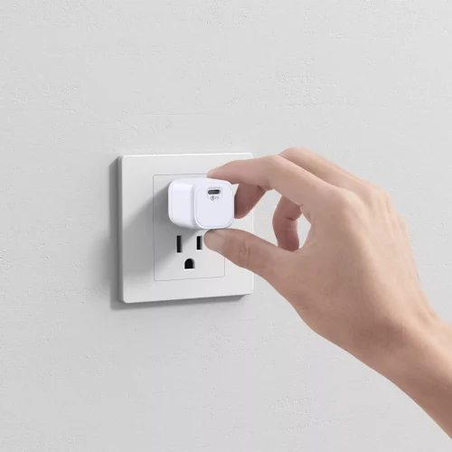 Alternative view of WiWU 30W PD USB-C Fast Charger White (RY-U30A)