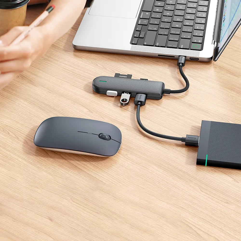 Mcdodo 5in1 USB-C Hub with Card Slot Black (HU-143) GADGETS Mcdodo Mcdodo 5in1 USB-C Hub with Card Slot Black (HU-143) - Image 3