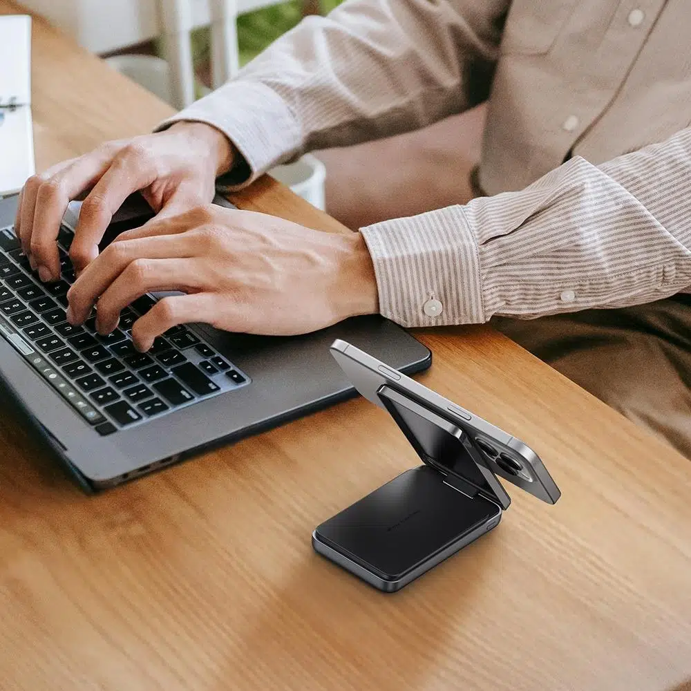 Mcdodo MagQ MagSafe Qi2 PowerBank Stand 10000mAh Black (MC‑6310) POWERBANK MAGSAFE Mcdodo Mcdodo MagQ MagSafe Qi2 PowerBank Stand 10000mAh Black (MC‑6310) - Image 5